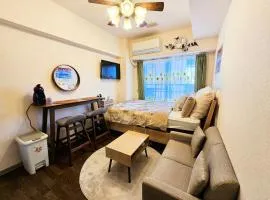 Cozy room Airport and Disneyland direct bus
