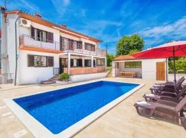 Villa Dean, a charming and pet-friendly Villa close to the beach