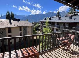 Apartamento Margalida en Cerler, Pirineo Huesca, hotel in Cerler