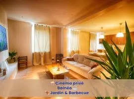 Escapade en famille en appartement - Ciné privé, balnéo et jardin