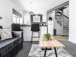 Modern unique duplex apartment in town centre