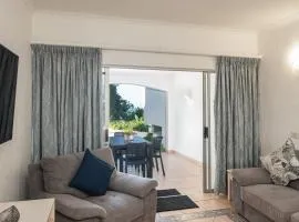 Relaxing Seaside Escape at 2 Perissa