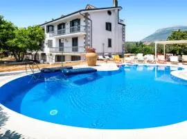 Nice Home In Giffoni Sei Casali