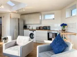 Keel Annexe