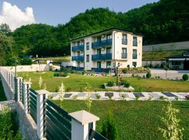 Hotel Alibabin Raj, хотел в Конич
