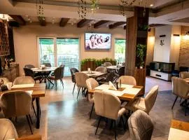 Villa Vratnica - Restaurant & Apartments