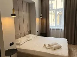 LEOGRAND Apartments on Rymlyanyna 6
