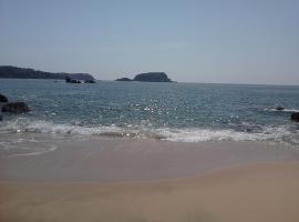 Home Bahias de Huatulco, hotel v destinaci Valerio Martínez