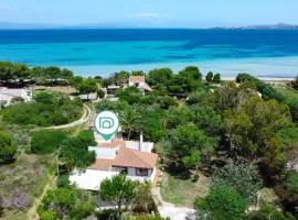 Villa con Giardino - Accesso Diretto alla Spiaggia Giunco