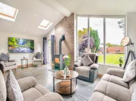Crynant Countryside Retreat