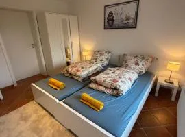 Modernes Apartment mit Parkplatz