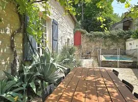Magnifique villa en pierres au cœur de Saint Antonin Noble Val - Piscine et jardin privés -10 personnes