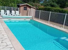 Appartement avec piscine au calme