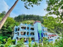 Emirates Heights Swat, hotel in Barampatai