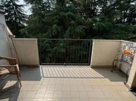 Yvonne house, hotel v destinaci Cernusco sul Naviglio