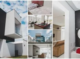 Suite Luxo com Piscina Privativa e Jacuzzi
