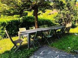 Charmante maison de village avec jardin, proche abbaye d'Hautecombe, hotel v destinaci Saint-Pierre-de-Curtille