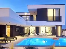 Luxury Villa 1 with sea view, sauna and jacuzzi