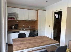 H&E Vikendica na vodi, Jezero Perucac, hotel 