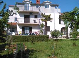 Apartments Zova, ξενοδοχείο σε Medulin