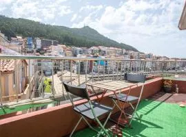 Ático con vistas inmejorables al puerto