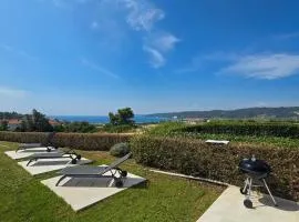 Fourka Vista Retreat - Sea View 3 bdrm