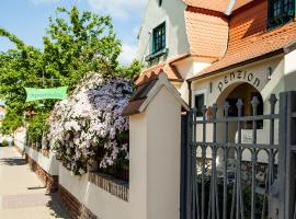 Lichtenštejnské domky, hotel en Lednice