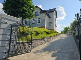 Strindberg Boutique Hotel, hotel v destinaci Topliţa