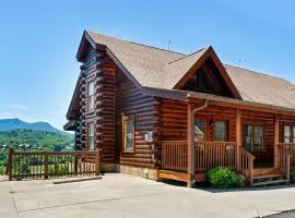 Chill & Enjoy Smokies w Hot Tub & Resort Pool