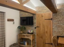 Tawny Lodge, Evesham Nr Cotswolds, cabin nghỉ dưỡng ở Evesham