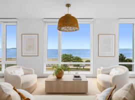 The Boston Beach House, Hotel in Revere