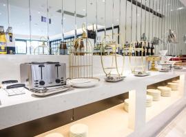 Xana Hotelle·Chuzhou TianChang – hotel w mieście Qiujiawan