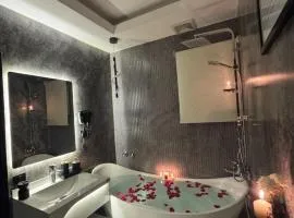 Luxurious cinema studio near the sea with self check-in