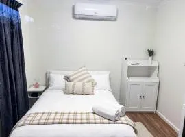 27 Inn Cooma