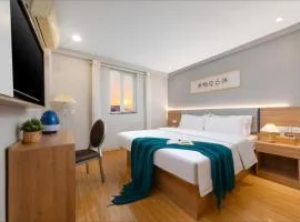 Home Inn Huayi Selected Yellow Crane Tower Tang Hualin Branch