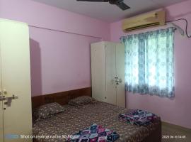Bed And Breakfast At Pushpanjali Residency Phase 2 Bunglow A1,Ovale ,Ghodbunder Road Thane West, hotel en Thane
