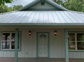 West Tawakoni Lake House, casa rústica em West Tawakoni