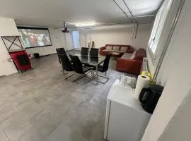 Möblierte Studiowohnung 65 m2 Wohnfläche mit Kostenlosen Endreinigung