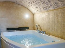 L&rsquo;Oxalis villa, Sauna et Jaccuzi privatif, hotel spa a Bullion
