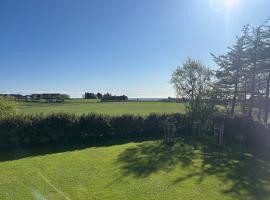 Nice apartment with lovely views, gisting &iacute; Varhaug