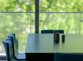 Sunrise Maribor apartment with private parking, hotel em Maribor