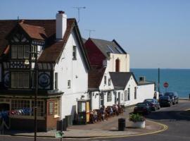 The Ship Inn - Sandgate, hotel di Folkestone