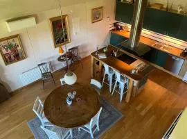 Upscale Hideaway in Converted Barn
