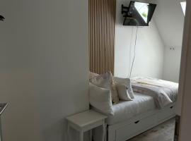 Zimmer mit Küche und Bad, hotel di Wedemark