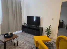 Solihull 10 mins to NEC and Airport Free Parking