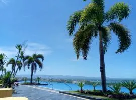 Mactan Newtown Deluxe 8 Boulevard Tower One