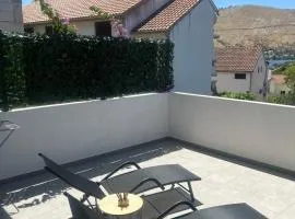 Apartment near sea ,,Brale'' - Galešnica