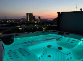 Luxus Penthouse mit Wellness-Oase und Panoramaausblick über Wien Süd, hôtel à Vienne