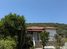 Villa Alexandros, cottage ở Đảo Amolianí