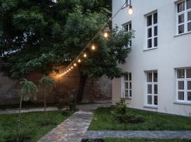 Polpo Aparthotel & Bistro、ウッチのホテル